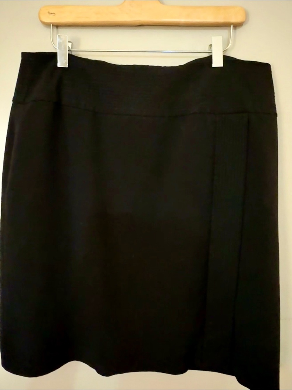 Kim Rogers Pencil Skirt Womens Size 14P Black Knee Length